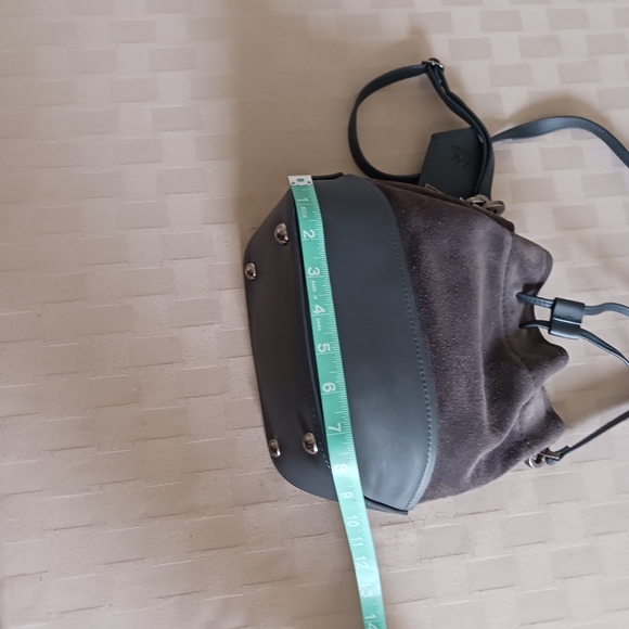 Zac Zac Posen  Suede and Leather Drawstring Bucket Shoulder and/or Crossbody - Picture 9 of 13